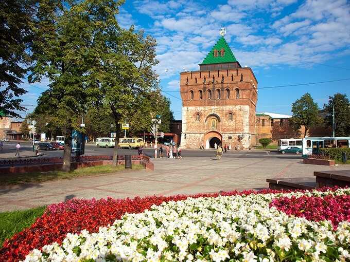 Нижегородские дворники устроили разборки в местном кремле