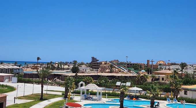 Отдыхающие жалуются на ужасные условия в отеле White Valley Palace в Хургаде