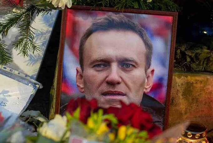 На Борисовском кладбище состоялась панихида по Навальному в день его рождения