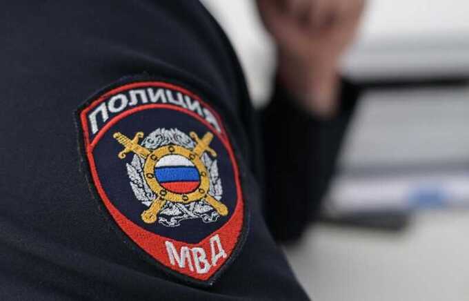 В Волгоградской области разыскивают контрактника, который ранил двух человек
