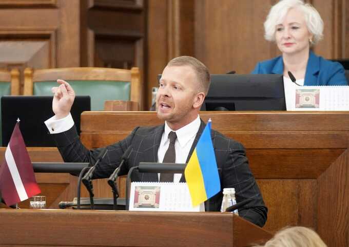 В Латвии проводится расследование высказывания депутата о русском языке