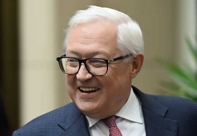 Россия выражает угрозы в адрес США из-за их военной поддержки Израиля