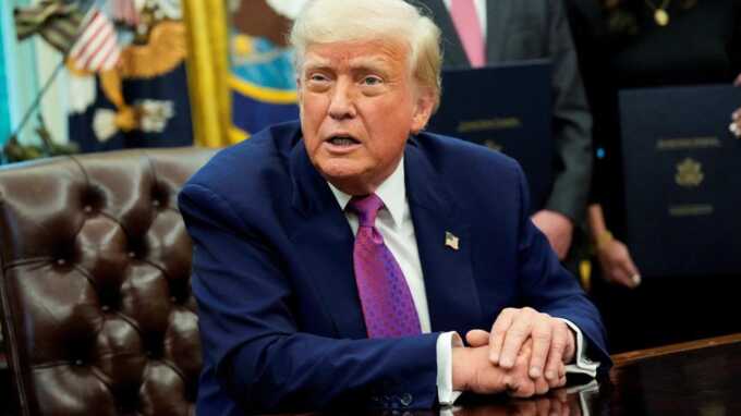 Трамп отказывается принимать ответные меры после удара Ирана